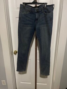 Old Navy Women's Skinny Jeans in Dark Blue Wash